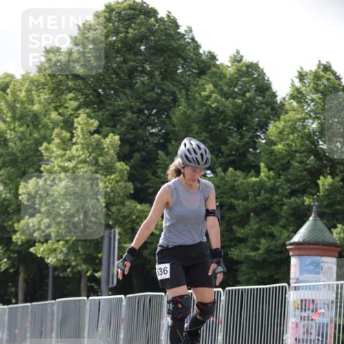 29.06.2025 - hella hamburg halbmarathon Jannik Wohlers http://msf.ph/oto/8145913 29.06.2025 09:08:54 Lombardsbrücke  meine-sportfotos.de