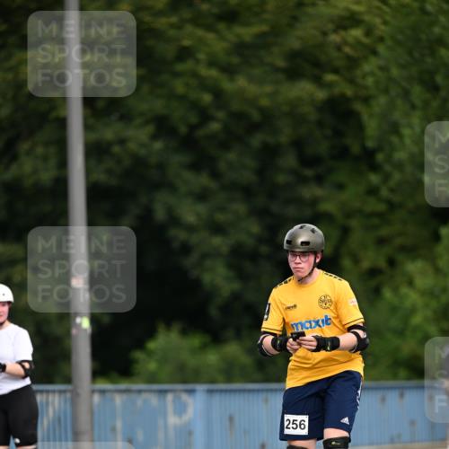 29.06.2025 - hella hamburg halbmarathon Dr. Thomas Lammeyer http://msf.ph/oto/8145937 29.06.2025 09:14:58 Kennedybrücke  meine-sportfotos.de