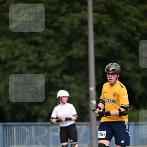 29.06.2025 - hella hamburg halbmarathon Dr. Thomas Lammeyer http://msf.ph/oto/8145979 29.06.2025 09:14:58 Kennedybrücke  meine-sportfotos.de