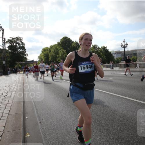 29.06.2025 - hella hamburg halbmarathon Jannik Wohlers http://msf.ph/oto/8145988 29.06.2025 09:58:42 Lombardsbrücke 1485, 1506, 1715, 1719, 1972, 2741, 2911, 3037, 3715, 4839, 5391, 5420, 5492, 6390, 6399, 6629, 7033, 7232, 7864, 8509, 8772, 8798, 9655, 9884, 10266, 10488, 10519, 11041, 11068, 11542, 11588, 11589, 11604, 11612, 11689, 12135, 12495, 12527, 12949, 13792, 13869, 15156, 15407, 15446, 15516, 15856, 15884, 16292, 16334, 16467, 17198, 17383, 17828, 18000, 18133, 18181, 18308, 18340, 18746, 18835, 19047, 19152 meine-sportfotos.de