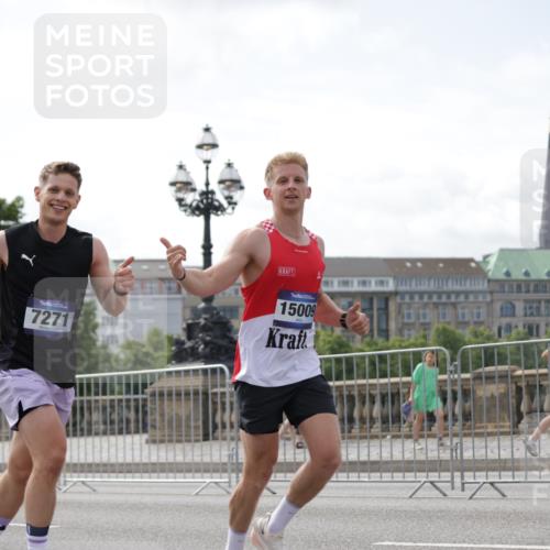 29.06.2025 - hella hamburg halbmarathon Jannik Wohlers http://msf.ph/oto/8146019 29.06.2025 10:10:42 Lombardsbrücke 1166, 1781, 2868, 4287, 5254, 5653, 7271, 7370, 8171, 8561, 10196, 11149, 12556, 12571, 12790, 12836, 14022, 14270, 15009, 15252, 15908, 17142, 17500, 19241 meine-sportfotos.de