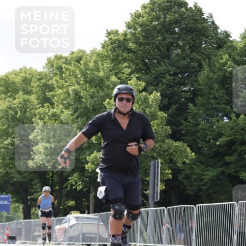 29.06.2025 - hella hamburg halbmarathon Jannik Wohlers http://msf.ph/oto/8146068 29.06.2025 09:08:58 Lombardsbrücke  meine-sportfotos.de