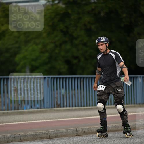 29.06.2025 - hella hamburg halbmarathon Dr. Thomas Lammeyer http://msf.ph/oto/8146183 29.06.2025 09:15:54 Kennedybrücke  meine-sportfotos.de
