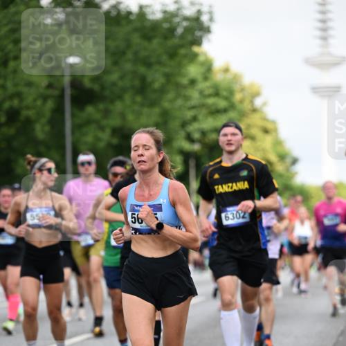 29.06.2025 - hella hamburg halbmarathon Dr. Thomas Lammeyer http://msf.ph/oto/8146186 29.06.2025 10:05:35 Kennedybrücke 1526, 1653, 1722, 1724, 2091, 2167, 2490, 2806, 2936, 2957, 3425, 3663, 3976, 4319, 4322, 4370, 5675, 6087, 6281, 0000, 6302, 6921, 6924, 7287, 7658, 7846, 8030, 8046, 8191, 8392, 8578, 8632, 8822, 8926, 10074, 10281, 10301, 10576, 10915, 11043 meine-sportfotos.de