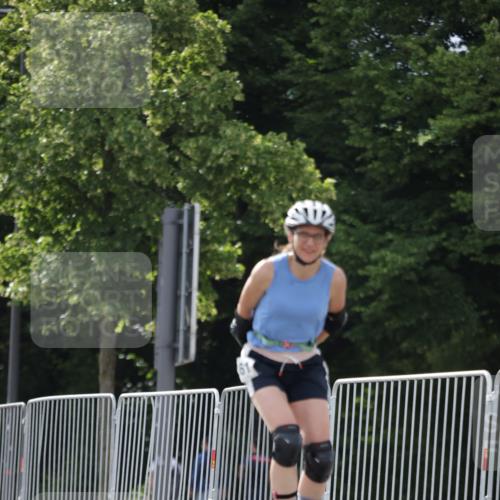 29.06.2025 - hella hamburg halbmarathon Jannik Wohlers http://msf.ph/oto/8146194 29.06.2025 09:09:01 Lombardsbrücke  meine-sportfotos.de