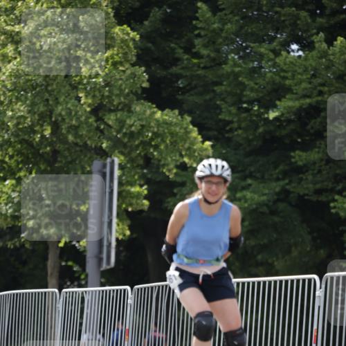 29.06.2025 - hella hamburg halbmarathon Jannik Wohlers http://msf.ph/oto/8146202 29.06.2025 09:09:01 Lombardsbrücke  meine-sportfotos.de