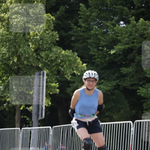 29.06.2025 - hella hamburg halbmarathon Jannik Wohlers http://msf.ph/oto/8146207 29.06.2025 09:09:01 Lombardsbrücke  meine-sportfotos.de