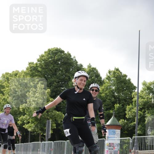29.06.2025 - hella hamburg halbmarathon Jannik Wohlers http://msf.ph/oto/8146283 29.06.2025 09:09:04 Lombardsbrücke  meine-sportfotos.de