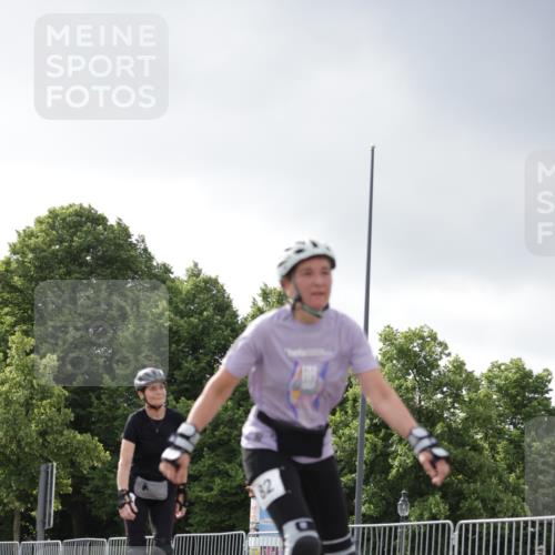 29.06.2025 - hella hamburg halbmarathon Jannik Wohlers http://msf.ph/oto/8146371 29.06.2025 09:09:06 Lombardsbrücke  meine-sportfotos.de