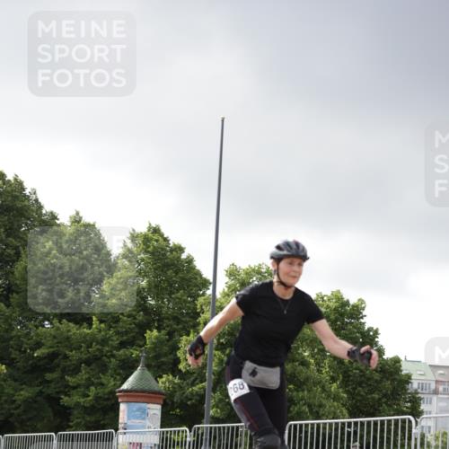 29.06.2025 - hella hamburg halbmarathon Jannik Wohlers http://msf.ph/oto/8146391 29.06.2025 09:09:07 Lombardsbrücke  meine-sportfotos.de