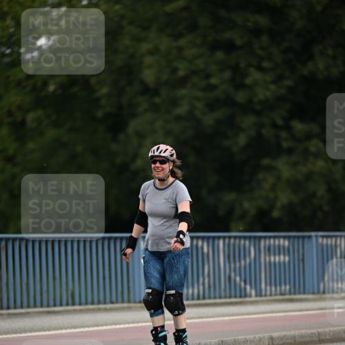29.06.2025 - hella hamburg halbmarathon Dr. Thomas Lammeyer http://msf.ph/oto/8146393 29.06.2025 09:17:51 Kennedybrücke  meine-sportfotos.de