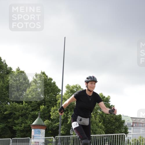 29.06.2025 - hella hamburg halbmarathon Jannik Wohlers http://msf.ph/oto/8146395 29.06.2025 09:09:07 Lombardsbrücke  meine-sportfotos.de