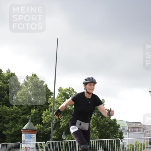 29.06.2025 - hella hamburg halbmarathon Jannik Wohlers http://msf.ph/oto/8146400 29.06.2025 09:09:07 Lombardsbrücke  meine-sportfotos.de