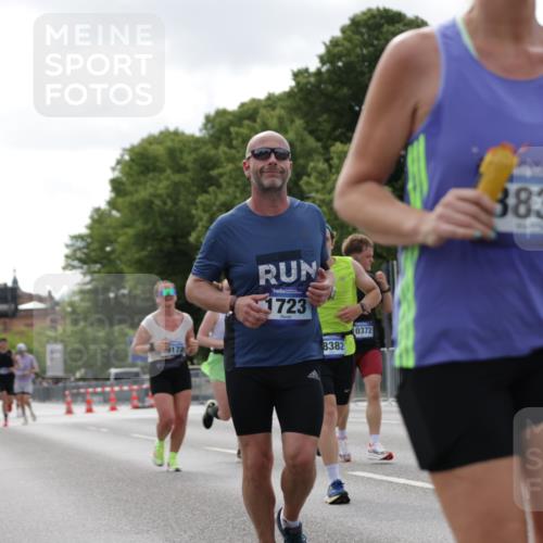 29.06.2025 - hella hamburg halbmarathon Jannik Wohlers http://msf.ph/oto/8146498 29.06.2025 10:10:58 Lombardsbrücke 1723, 3837, 5254, 8171, 8206, 8207, 8368, 9119, 10196, 10372, 11149, 11755, 12286, 13603, 14149, 15252, 15797, 15908, 16383, 17142, 17787, 18382, 19172, 19241 meine-sportfotos.de