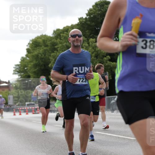 29.06.2025 - hella hamburg halbmarathon Jannik Wohlers http://msf.ph/oto/8146502 29.06.2025 10:10:58 Lombardsbrücke 1723, 3837, 5254, 8171, 8206, 8207, 8368, 9119, 10196, 10372, 11149, 11755, 12286, 13603, 14149, 15252, 15797, 15908, 16383, 17142, 17787, 18382, 19172, 19241 meine-sportfotos.de
