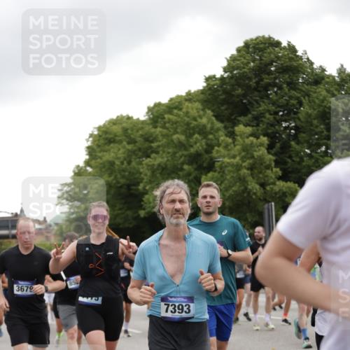 29.06.2025 - hella hamburg halbmarathon Jannik Wohlers http://msf.ph/oto/8146520 29.06.2025 10:47:45 Lombardsbrücke 1157, 1174, 1175, 1645, 1701, 2037, 2163, 2418, 2650, 2756, 2958, 3320, 3468, 3504, 3679, 3933, 4327, 4588, 5585, 5952, 7240, 7393, 7394, 7532, 7916, 8521, 9356, 9775, 9921, 10145, 10777, 10794, 11548, 11742, 11781, 12104, 12157, 12439, 12480, 12932, 13377, 13529, 13675, 13861, 14050, 15357, 15743, 16141, 16722, 16965, 17325, 17339, 17562, 17563, 17957, 18001, 18248, 18262, 18352, 18480, 19101 meine-sportfotos.de