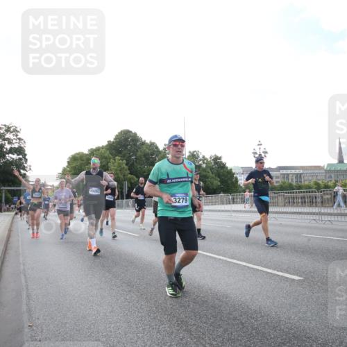 29.06.2025 - hella hamburg halbmarathon Jannik Wohlers http://msf.ph/oto/8146531 29.06.2025 09:59:18 Lombardsbrücke 1334, 1642, 1834, 1955, 2391, 2432, 2630, 3279, 3668, 4426, 4837, 5015, 5134, 5277, 6202, 7547, 8330, 8402, 8520, 8846, 9142, 9488, 9907, 9984, 10031, 11039, 11568, 11844, 12909, 12912, 13503, 13523, 13589, 13808, 13841, 13988, 14605, 14778, 14818, 14823, 14948, 15179, 15263, 15269, 15344, 15349, 15524, 15954, 16095, 16531, 16609, 16679, 17769, 17848, 17967, 18200, 18202, 18413 meine-sportfotos.de
