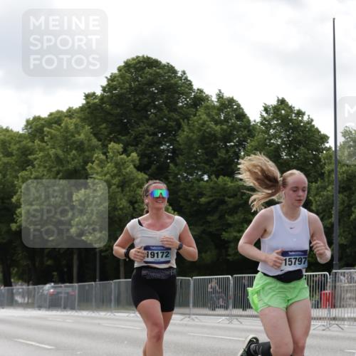 29.06.2025 - hella hamburg halbmarathon Jannik Wohlers http://msf.ph/oto/8146582 29.06.2025 10:11:00 Lombardsbrücke 1723, 1866, 3837, 5254, 8115, 8171, 8206, 8207, 8368, 9119, 10196, 10372, 11149, 11321, 11755, 12286, 13603, 13939, 14008, 14149, 15252, 15797, 15908, 16383, 17787, 18382, 19172, 19241 meine-sportfotos.de