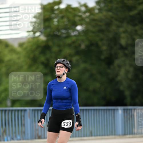 29.06.2025 - hella hamburg halbmarathon Dr. Thomas Lammeyer http://msf.ph/oto/8146608 29.06.2025 09:18:43 Kennedybrücke  meine-sportfotos.de