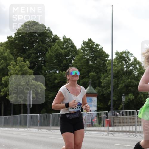 29.06.2025 - hella hamburg halbmarathon Jannik Wohlers http://msf.ph/oto/8146620 29.06.2025 10:11:00 Lombardsbrücke 1723, 1866, 3837, 5254, 8115, 8171, 8206, 8207, 8368, 9119, 10196, 10372, 11149, 11321, 11755, 12286, 13603, 13939, 14008, 14149, 15252, 15797, 15908, 16383, 17787, 18382, 19172, 19241 meine-sportfotos.de