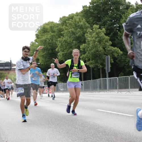 29.06.2025 - hella hamburg halbmarathon Jannik Wohlers http://msf.ph/oto/8146683 29.06.2025 10:11:10 Lombardsbrücke 1531, 1866, 4227, 8115, 8807, 8810, 10372, 10428, 11321, 11755, 13203, 13939, 14008, 15797, 15945, 17080, 17866, 18278, 18382, 19172 meine-sportfotos.de