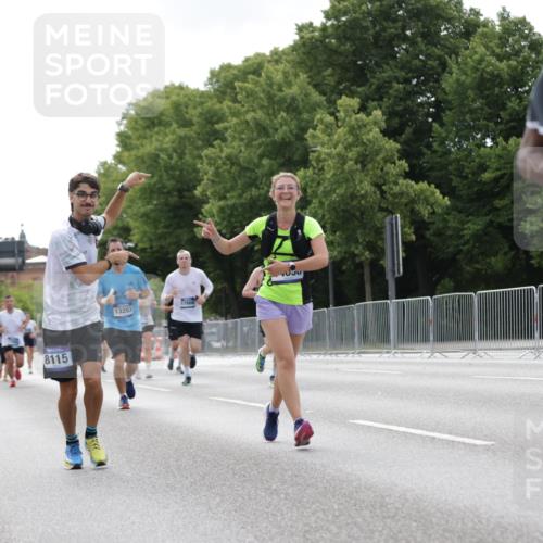 29.06.2025 - hella hamburg halbmarathon Jannik Wohlers http://msf.ph/oto/8146697 29.06.2025 10:11:10 Lombardsbrücke 1531, 1866, 4227, 8115, 8807, 8810, 10372, 10428, 11321, 11755, 13203, 13939, 14008, 15797, 15945, 17080, 17866, 18278, 18382, 19172 meine-sportfotos.de