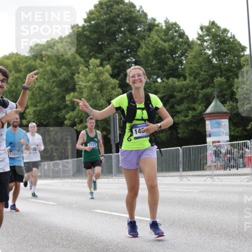 29.06.2025 - hella hamburg halbmarathon Jannik Wohlers http://msf.ph/oto/8146718 29.06.2025 10:11:11 Lombardsbrücke 1328, 1531, 1866, 1992, 4227, 5605, 7571, 8115, 8807, 8810, 10372, 10428, 11321, 11755, 13177, 13203, 13939, 14008, 15797, 15945, 17080, 17866, 18278, 18382 meine-sportfotos.de