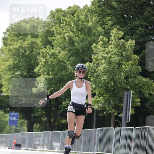 29.06.2025 - hella hamburg halbmarathon Jannik Wohlers http://msf.ph/oto/8146722 29.06.2025 09:09:19 Lombardsbrücke  meine-sportfotos.de