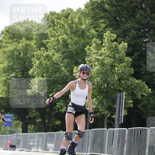 29.06.2025 - hella hamburg halbmarathon Jannik Wohlers http://msf.ph/oto/8146740 29.06.2025 09:09:19 Lombardsbrücke  meine-sportfotos.de