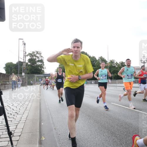 29.06.2025 - hella hamburg halbmarathon Jannik Wohlers http://msf.ph/oto/8146773 29.06.2025 09:59:27 Lombardsbrücke 1834, 1914, 1955, 2348, 2364, 2676, 2677, 2910, 3279, 3836, 4772, 5015, 5134, 5277, 6174, 6201, 6202, 6462, 6587, 6602, 7547, 8223, 8285, 8330, 8402, 8573, 8730, 9611, 10031, 10093, 10337, 11366, 11568, 11753, 11797, 11799, 11844, 12479, 13503, 13523, 13589, 13808, 13988, 14605, 14778, 14785, 14818, 15110, 15179, 15263, 15344, 15349, 15431, 15954, 16327, 16609, 17160, 17468, 17525, 18413 meine-sportfotos.de