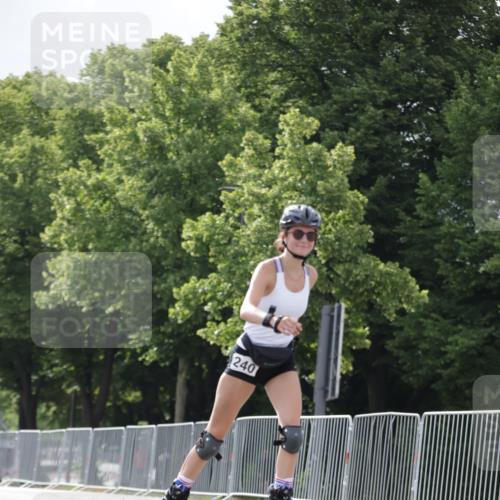 29.06.2025 - hella hamburg halbmarathon Jannik Wohlers http://msf.ph/oto/8146778 29.06.2025 09:09:19 Lombardsbrücke  meine-sportfotos.de