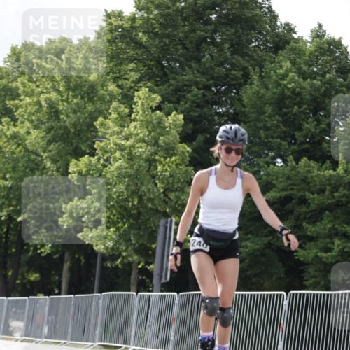 29.06.2025 - hella hamburg halbmarathon Jannik Wohlers http://msf.ph/oto/8146828 29.06.2025 09:09:20 Lombardsbrücke  meine-sportfotos.de