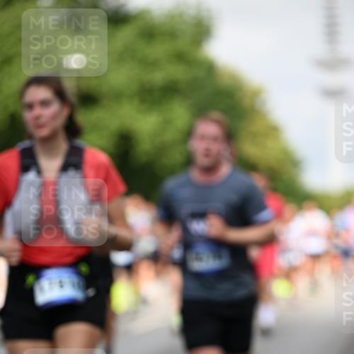 29.06.2025 - hella hamburg halbmarathon Dr. Thomas Lammeyer http://msf.ph/oto/8146834 29.06.2025 10:05:46 Kennedybrücke 1464, 1653, 1722, 1724, 1881, 2167, 2591, 2806, 2957, 3039, 3199, 3663, 3976, 4322, 5547, 5602, 5603, 5675, 6281, 0000, 6302, 6327, 6438, 6921, 7189, 7223, 7846, 8191, 8392, 8578, 8632, 8822, 8926, 9230, 10074, 10281, 10301, 10882, 10915, 11043 meine-sportfotos.de