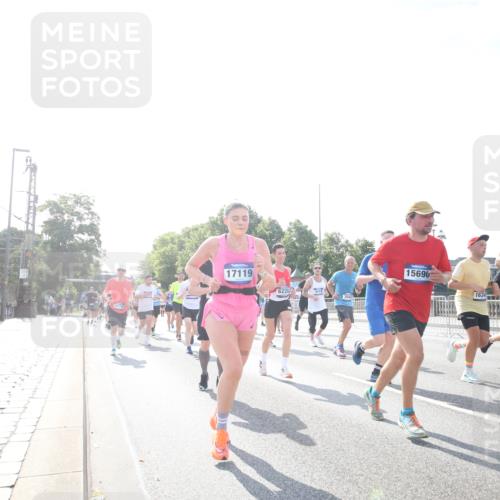 29.06.2025 - hella hamburg halbmarathon Jannik Wohlers http://msf.ph/oto/8146835 29.06.2025 10:00:01 Lombardsbrücke 1019, 1180, 1526, 1544, 1568, 1681, 2027, 2086, 2346, 2426, 2606, 2652, 2730, 2982, 3042, 3177, 3319, 3400, 3794, 3861, 4419, 4579, 4594, 4767, 4813, 4940, 4945, 5643, 5728, 6082, 6084, 6104, 6220, 6260, 6470, 6891, 7159, 8531, 8669, 9450, 9485, 9622, 10044, 10582, 10587, 10665, 10766, 10797, 11083, 11324, 11499, 11523, 11527, 11605, 11846, 11960, 11992, 12515, 12646, 12773, 12774, 12879, 13234, 13236, 13376, 13459, 13512, 14135, 14348, 15189, 16418, 17145 meine-sportfotos.de