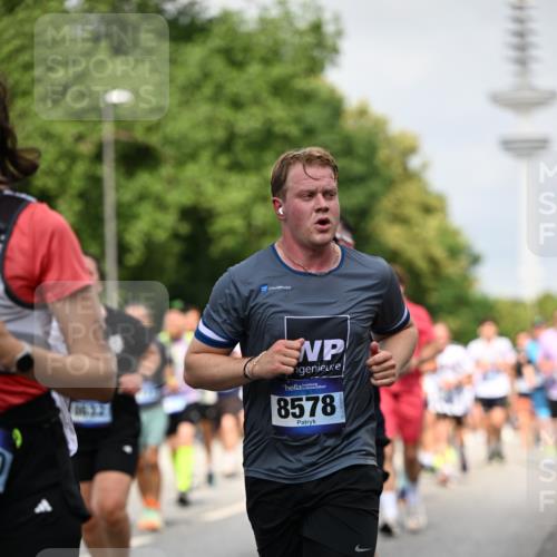 29.06.2025 - hella hamburg halbmarathon Dr. Thomas Lammeyer http://msf.ph/oto/8146837 29.06.2025 10:05:46 Kennedybrücke 1464, 1653, 1722, 1724, 1881, 2167, 2591, 2806, 2957, 3039, 3199, 3663, 3976, 4322, 5547, 5602, 5603, 5675, 6281, 0000, 6302, 6327, 6438, 6921, 7189, 7223, 7846, 8191, 8392, 8578, 8632, 8822, 8926, 9230, 10074, 10281, 10301, 10882, 10915, 11043 meine-sportfotos.de
