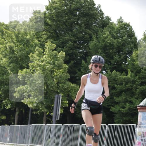 29.06.2025 - hella hamburg halbmarathon Jannik Wohlers http://msf.ph/oto/8146848 29.06.2025 09:09:20 Lombardsbrücke  meine-sportfotos.de
