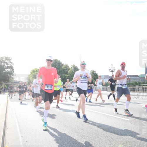 29.06.2025 - hella hamburg halbmarathon Jannik Wohlers http://msf.ph/oto/8146850 29.06.2025 10:00:03 Lombardsbrücke 1019, 1180, 1526, 1544, 1568, 1681, 2027, 2086, 2236, 2346, 2426, 2606, 2652, 2730, 2982, 3042, 3177, 3319, 3400, 3794, 3861, 4419, 4579, 4594, 4767, 4813, 4940, 4945, 5643, 5728, 6082, 6084, 6220, 6260, 6470, 6891, 8531, 8669, 9450, 9485, 9622, 10044, 10582, 10587, 10665, 10746, 10766, 10797, 11083, 11324, 11499, 11523, 11527, 11605, 11846, 11960, 12515, 12646, 12773, 12774, 12879, 13234, 13236, 13376, 13459, 13512, 14135, 14348, 15189, 16418, 17145 meine-sportfotos.de