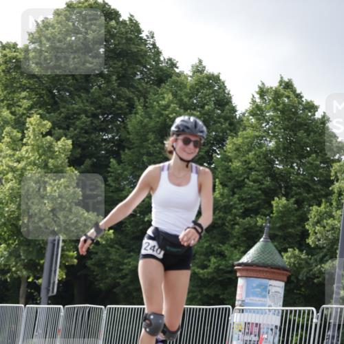 29.06.2025 - hella hamburg halbmarathon Jannik Wohlers http://msf.ph/oto/8146877 29.06.2025 09:09:20 Lombardsbrücke  meine-sportfotos.de