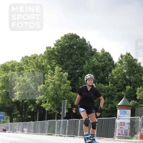 29.06.2025 - hella hamburg halbmarathon Jannik Wohlers http://msf.ph/oto/8146885 29.06.2025 09:09:23 Lombardsbrücke  meine-sportfotos.de