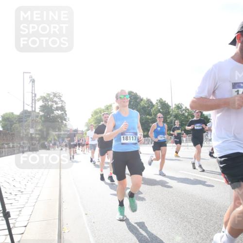 29.06.2025 - hella hamburg halbmarathon Jannik Wohlers http://msf.ph/oto/8146890 29.06.2025 10:00:05 Lombardsbrücke 1019, 1180, 1526, 1544, 1568, 1681, 2027, 2086, 2236, 2346, 2426, 2606, 2652, 2730, 2982, 3042, 3177, 3319, 3400, 3794, 3861, 4419, 4579, 4594, 4767, 4813, 4940, 4945, 5643, 5728, 6082, 6084, 6220, 6260, 6470, 8531, 8669, 9450, 9485, 9622, 10582, 10587, 10599, 10665, 10746, 10766, 10797, 11083, 11324, 11499, 11523, 11527, 11605, 11846, 11960, 12515, 12646, 12773, 12774, 12879, 13234, 13236, 13376, 13459, 13512, 14135, 14348, 15189, 15980, 16418, 17145 meine-sportfotos.de