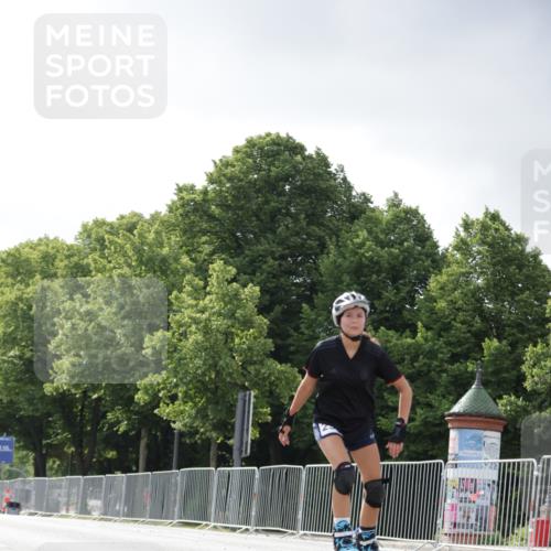 29.06.2025 - hella hamburg halbmarathon Jannik Wohlers http://msf.ph/oto/8146892 29.06.2025 09:09:23 Lombardsbrücke  meine-sportfotos.de