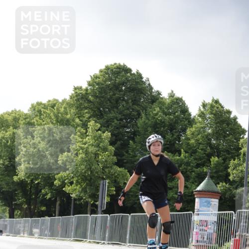 29.06.2025 - hella hamburg halbmarathon Jannik Wohlers http://msf.ph/oto/8146896 29.06.2025 09:09:23 Lombardsbrücke  meine-sportfotos.de