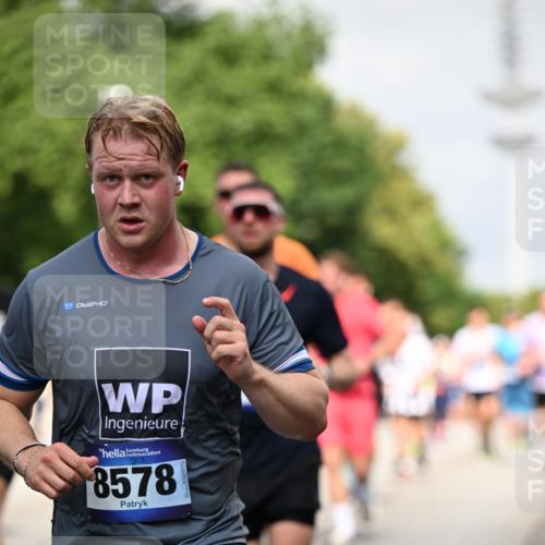 29.06.2025 - hella hamburg halbmarathon Dr. Thomas Lammeyer http://msf.ph/oto/8146899 29.06.2025 10:05:47 Kennedybrücke 1464, 1653, 1722, 1724, 1881, 2167, 2591, 2806, 2957, 3039, 3199, 3663, 3976, 4322, 4649, 5547, 5602, 5603, 5675, 6281, 0000, 6302, 6327, 6438, 6921, 7189, 7223, 7846, 8191, 8392, 8578, 8632, 8822, 8926, 9230, 10074, 10281, 10301, 10882, 10915, 11043 meine-sportfotos.de