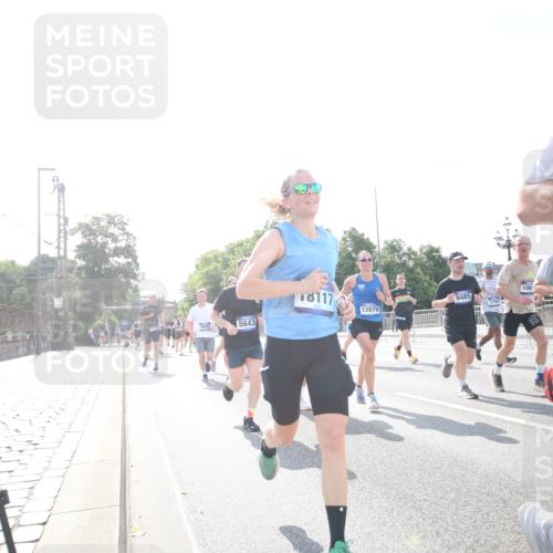 29.06.2025 - hella hamburg halbmarathon Jannik Wohlers http://msf.ph/oto/8146904 29.06.2025 10:00:05 Lombardsbrücke 1019, 1180, 1526, 1544, 1568, 1681, 2027, 2086, 2236, 2346, 2426, 2606, 2652, 2730, 2982, 3042, 3177, 3319, 3400, 3794, 3861, 4419, 4579, 4594, 4767, 4813, 4940, 4945, 5643, 5728, 6082, 6084, 6220, 6260, 6470, 8531, 8669, 9450, 9485, 9622, 10582, 10587, 10599, 10665, 10746, 10766, 10797, 11083, 11324, 11499, 11523, 11527, 11605, 11846, 11960, 12515, 12646, 12773, 12774, 12879, 13234, 13236, 13376, 13459, 13512, 14135, 14348, 15189, 15980, 16418, 17145 meine-sportfotos.de