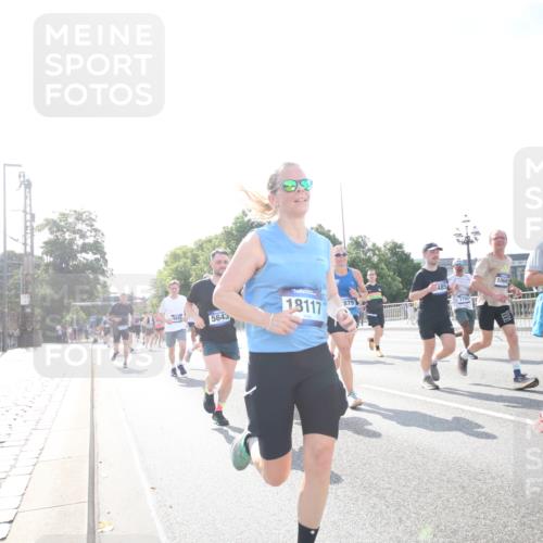29.06.2025 - hella hamburg halbmarathon Jannik Wohlers http://msf.ph/oto/8146910 29.06.2025 10:00:05 Lombardsbrücke 1019, 1180, 1526, 1544, 1568, 1681, 2027, 2086, 2236, 2346, 2426, 2606, 2652, 2730, 2982, 3042, 3177, 3319, 3400, 3794, 3861, 4419, 4579, 4594, 4767, 4813, 4940, 4945, 5643, 5728, 6082, 6084, 6220, 6260, 6470, 8531, 8669, 9450, 9485, 9622, 10582, 10587, 10599, 10665, 10746, 10766, 10797, 11083, 11324, 11499, 11523, 11527, 11605, 11846, 11960, 12515, 12646, 12773, 12774, 12879, 13234, 13236, 13376, 13459, 13512, 14135, 14348, 15189, 15980, 16418, 17145 meine-sportfotos.de