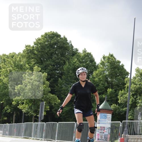 29.06.2025 - hella hamburg halbmarathon Jannik Wohlers http://msf.ph/oto/8146914 29.06.2025 09:09:23 Lombardsbrücke  meine-sportfotos.de