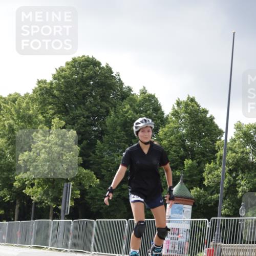 29.06.2025 - hella hamburg halbmarathon Jannik Wohlers http://msf.ph/oto/8146919 29.06.2025 09:09:23 Lombardsbrücke  meine-sportfotos.de