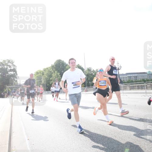 29.06.2025 - hella hamburg halbmarathon Jannik Wohlers http://msf.ph/oto/8146931 29.06.2025 10:00:07 Lombardsbrücke 1019, 1526, 1544, 1568, 1583, 1681, 2027, 2086, 2236, 2346, 2426, 2474, 2606, 2652, 2982, 3042, 3319, 3400, 3794, 3861, 4419, 4579, 4594, 4767, 4813, 4940, 4945, 5643, 6084, 6138, 6220, 6260, 6443, 6470, 8669, 9450, 9485, 9622, 10587, 10599, 10665, 10746, 10766, 10797, 11083, 11324, 11499, 11523, 11527, 11605, 11960, 12515, 12646, 12773, 12879, 13234, 13236, 13376, 13459, 13512, 14135, 14348, 15189, 15980, 16418, 17145, 18762 meine-sportfotos.de