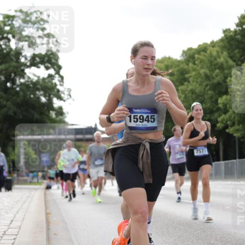29.06.2025 - hella hamburg halbmarathon Jannik Wohlers http://msf.ph/oto/8146932 29.06.2025 10:11:18 Lombardsbrücke 1328, 1531, 1866, 1992, 3363, 4227, 5379, 5605, 7571, 8115, 8807, 8810, 9428, 10428, 11321, 11507, 12473, 13177, 13203, 13939, 14008, 14384, 15945, 17080, 17638, 17774, 17866, 18278 meine-sportfotos.de