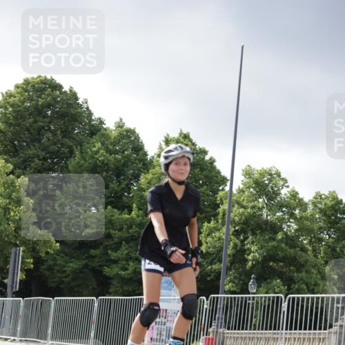 29.06.2025 - hella hamburg halbmarathon Jannik Wohlers http://msf.ph/oto/8146949 29.06.2025 09:09:23 Lombardsbrücke  meine-sportfotos.de